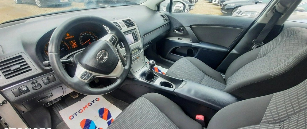 Toyota Avensis cena 25900 przebieg: 265000, rok produkcji 2011 z Łomża małe 211